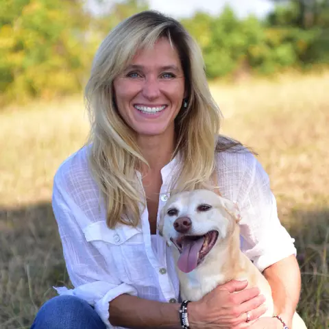 Dr. Natalie Norby