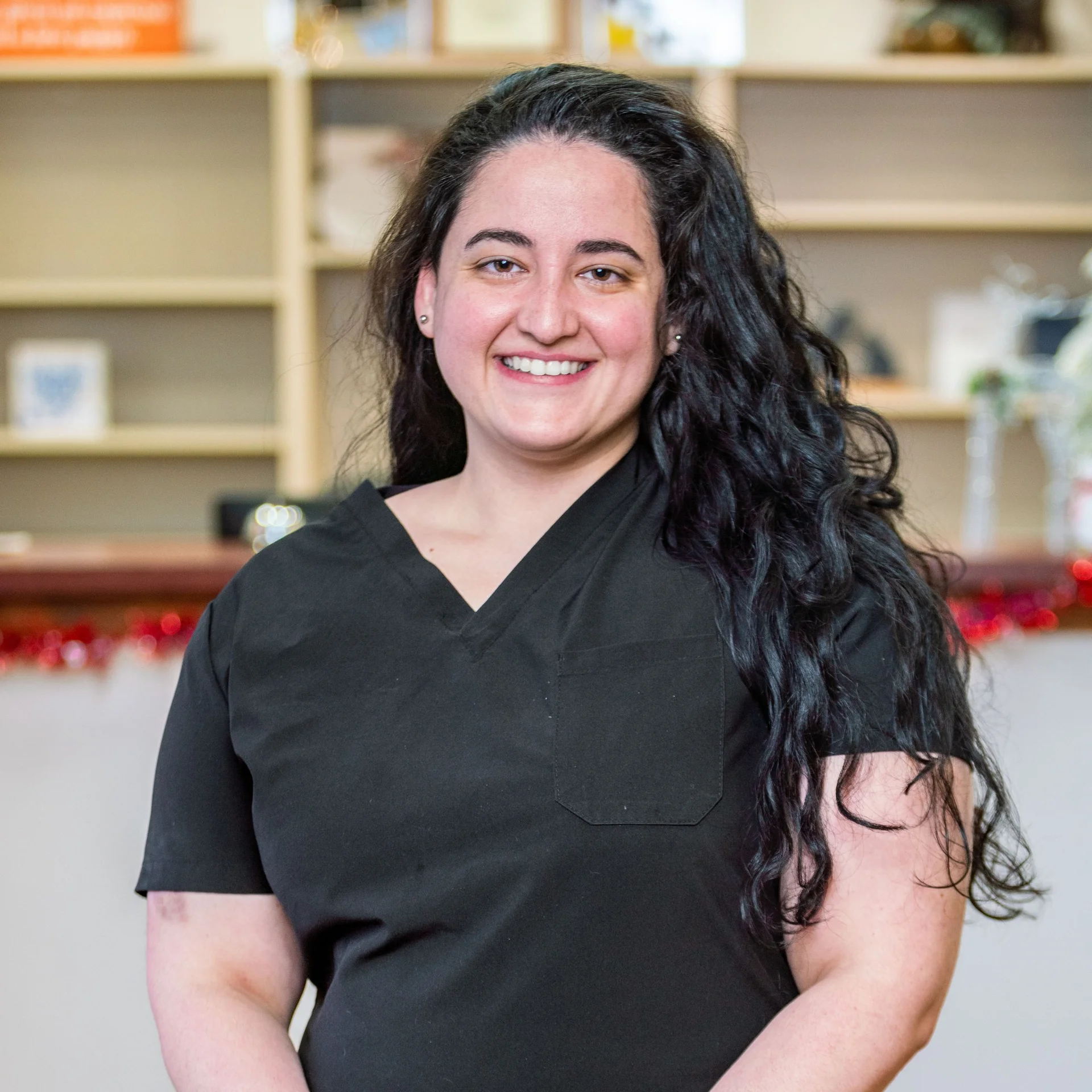 Dr. Marian De La Rosa